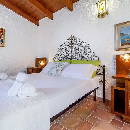 Nuras - Casa Marina Seaview - Peaceful Retreat Apartment